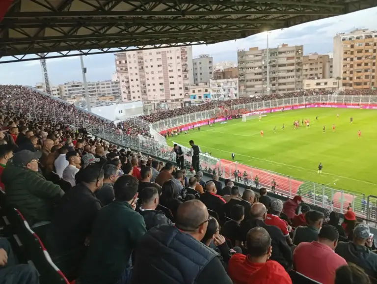 L’ASEC arrache un nul à la 93e minute au Maghreb de Fès