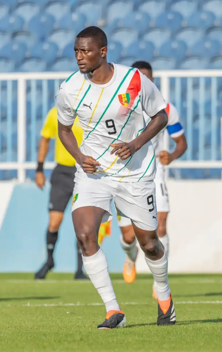 Serhou Guirassy offre la victoire à Dortmund avec un doublé à Bakou