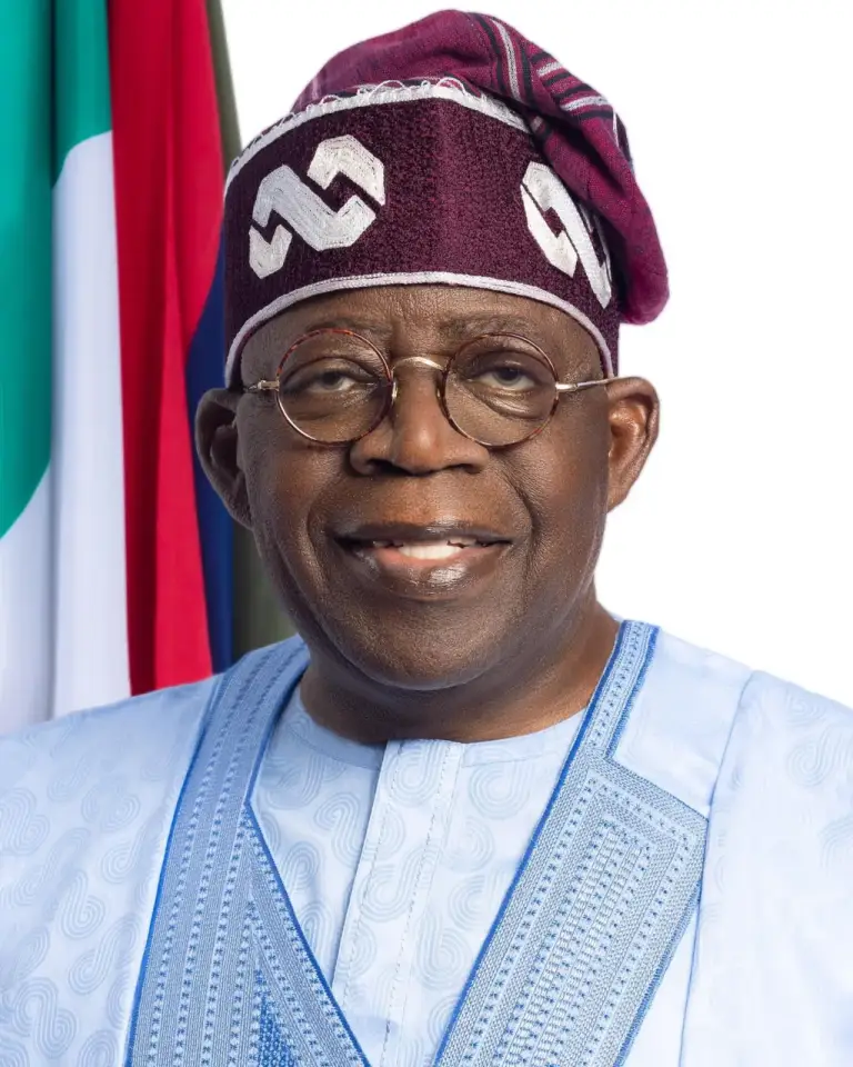 Bola Tinubu lance sa campagne pour un second mandat au Nigeria