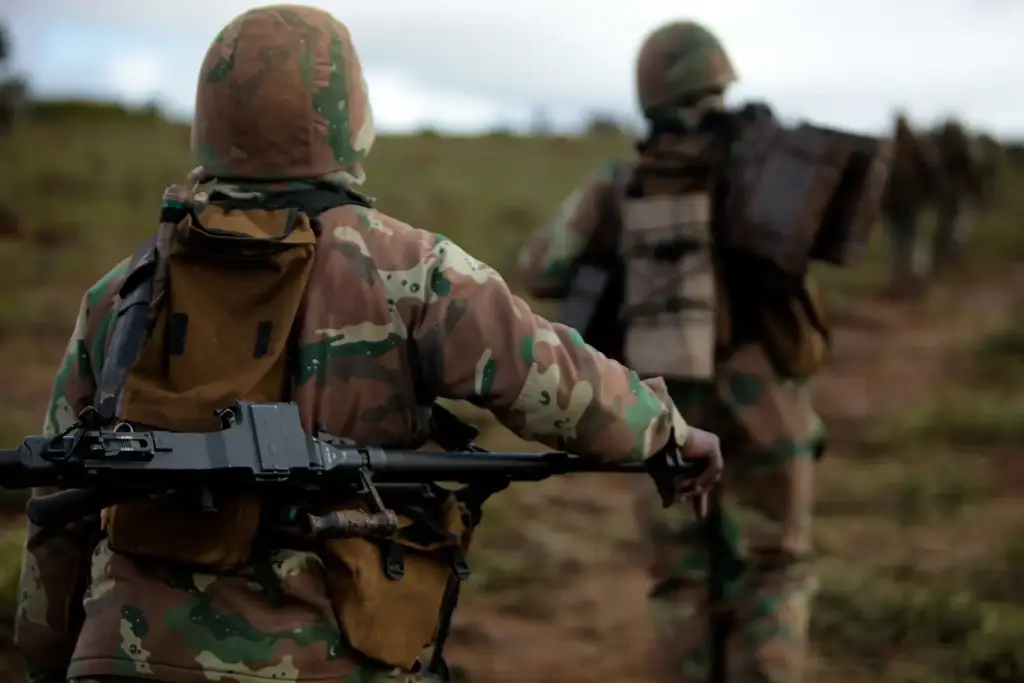 Des soldats des forces armées sud-africaines lors d’un exercice en 2011