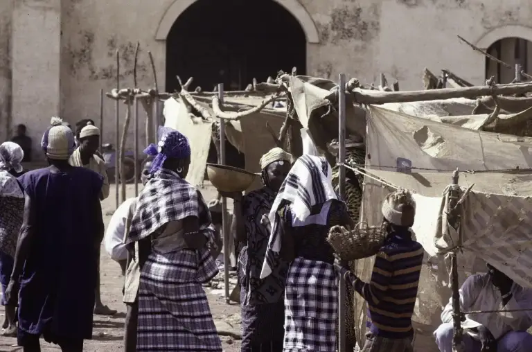 Dans le Yatenga, une caravane met en lumière sept collectifs de femmes