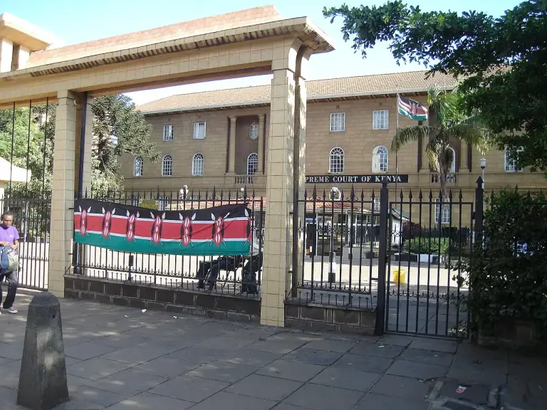 Au Kenya, Paul Mackenzie reconnu responsable de la mort de 190 enfants