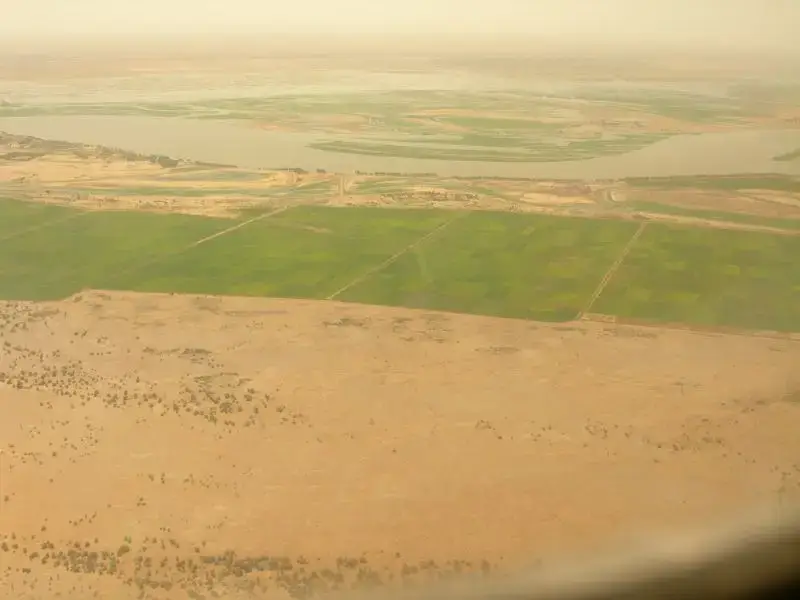 Vue aérienne de terres agricoles dans le delta intérieur du Niger au Mali