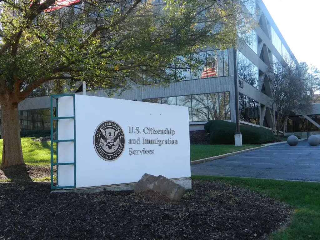 Bâtiment des services américains de la citoyenneté et de l’immigration