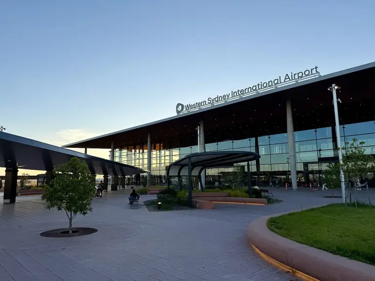 Sydney ouvre un nouvel aéroport international après quinze ans de préparation